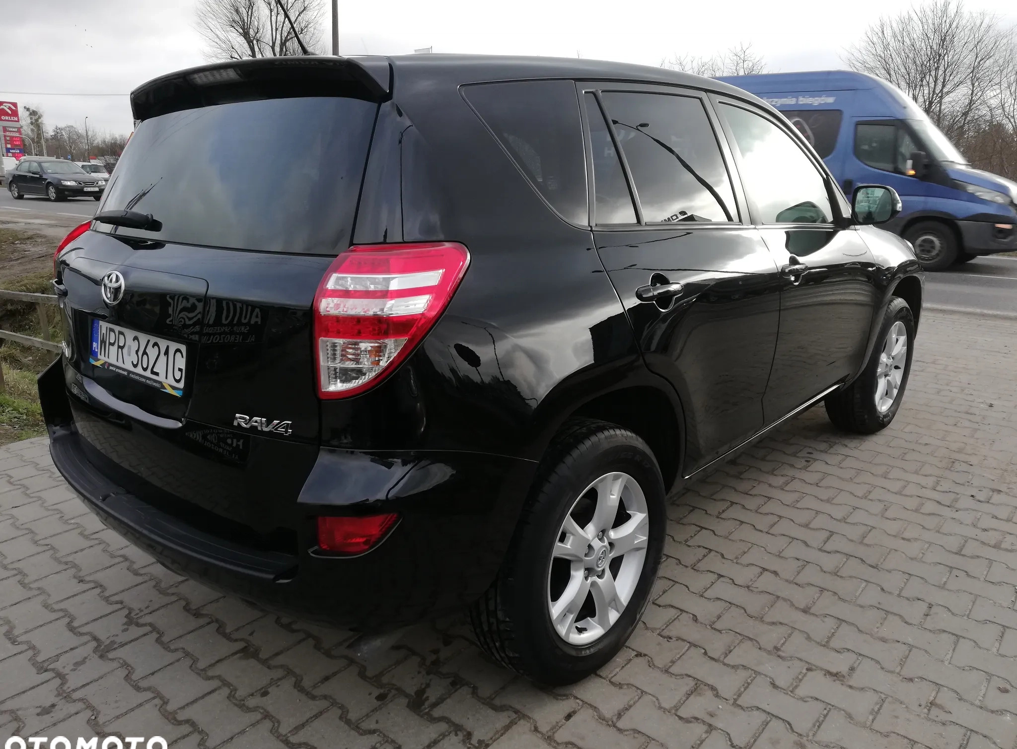 Toyota RAV4 cena 41900 przebieg: 162700, rok produkcji 2009 z Piastów małe 352